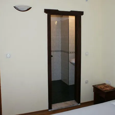 Feshevi Guest house *